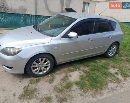 Серый Мазда 3, объемом двигателя 1.6 л и пробегом 300 тыс. км за 4200 $, фото 2 на Automoto.ua