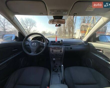 Серый Мазда 3, объемом двигателя 2 л и пробегом 301 тыс. км за 5400 $, фото 14 на Automoto.ua