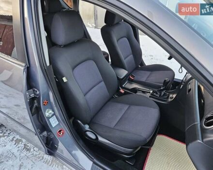 Сірий Мазда 3, об'ємом двигуна 1.6 л та пробігом 289 тис. км за 5300 $, фото 80 на Automoto.ua