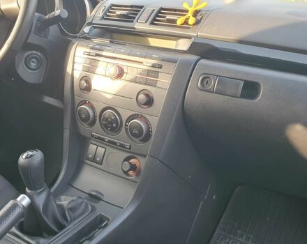 Сірий Мазда 3, об'ємом двигуна 1.6 л та пробігом 200 тис. км за 5200 $, фото 13 на Automoto.ua