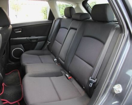 Серый Мазда 3, объемом двигателя 1.6 л и пробегом 212 тыс. км за 5300 $, фото 7 на Automoto.ua