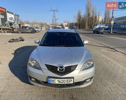 Серый Мазда 3, объемом двигателя 2 л и пробегом 301 тыс. км за 5400 $, фото 1 на Automoto.ua