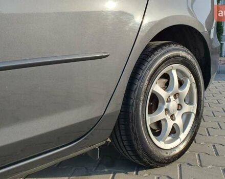 Серый Мазда 3, объемом двигателя 1.56 л и пробегом 198 тыс. км за 5700 $, фото 14 на Automoto.ua