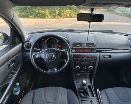 Сірий Мазда 3, об'ємом двигуна 1.6 л та пробігом 250 тис. км за 2206 $, фото 2 на Automoto.ua