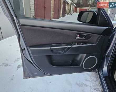 Сірий Мазда 3, об'ємом двигуна 1.6 л та пробігом 289 тис. км за 5300 $, фото 64 на Automoto.ua