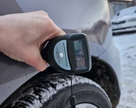 Сірий Мазда 3, об'ємом двигуна 1.6 л та пробігом 289 тис. км за 5300 $, фото 107 на Automoto.ua