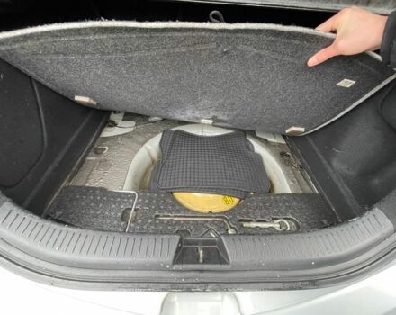 Серый Мазда 3, объемом двигателя 1.6 л и пробегом 225 тыс. км за 5700 $, фото 14 на Automoto.ua