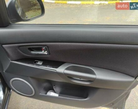 Серый Мазда 3, объемом двигателя 1.6 л и пробегом 191 тыс. км за 5500 $, фото 29 на Automoto.ua