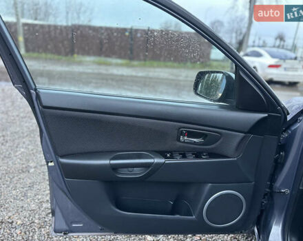 Сірий Мазда 3, об'ємом двигуна 1.6 л та пробігом 253 тис. км за 5700 $, фото 18 на Automoto.ua