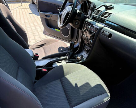 Серый Мазда 3, объемом двигателя 2 л и пробегом 205 тыс. км за 4700 $, фото 10 на Automoto.ua