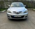 Серый Мазда 3, объемом двигателя 1.6 л и пробегом 270 тыс. км за 4800 $, фото 1 на Automoto.ua