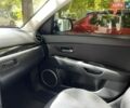 Сірий Мазда 3, об'ємом двигуна 2 л та пробігом 230 тис. км за 5500 $, фото 4 на Automoto.ua