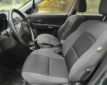 Серый Мазда 3, объемом двигателя 1.6 л и пробегом 191 тыс. км за 5550 $, фото 4 на Automoto.ua