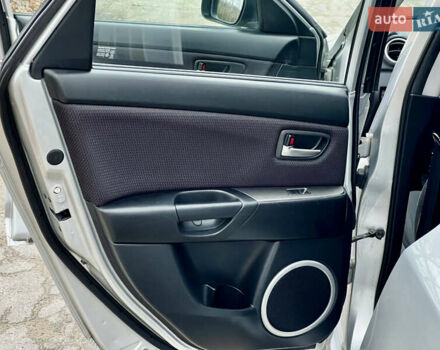 Серый Мазда 3, объемом двигателя 1.6 л и пробегом 163 тыс. км за 6250 $, фото 16 на Automoto.ua