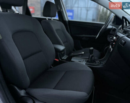 Сірий Мазда 3, об'ємом двигуна 1.6 л та пробігом 253 тис. км за 5700 $, фото 39 на Automoto.ua