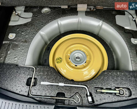 Серый Мазда 3, объемом двигателя 1.6 л и пробегом 163 тыс. км за 6250 $, фото 23 на Automoto.ua