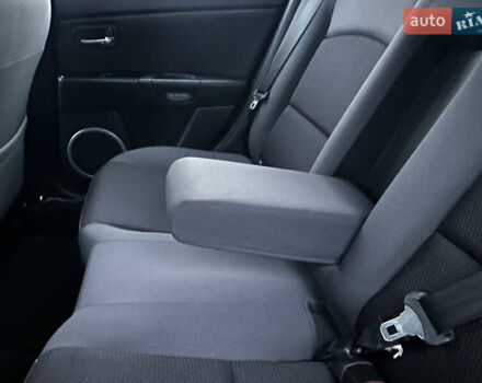 Сірий Мазда 3, об'ємом двигуна 1.6 л та пробігом 253 тис. км за 5700 $, фото 33 на Automoto.ua