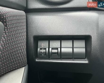 Сірий Мазда 3, об'ємом двигуна 1.6 л та пробігом 195 тис. км за 5699 $, фото 22 на Automoto.ua