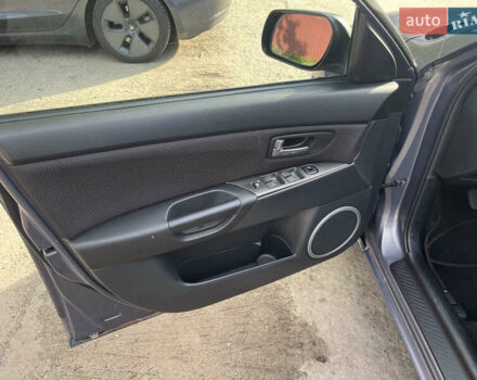 Сірий Мазда 3, об'ємом двигуна 1.6 л та пробігом 266 тис. км за 4300 $, фото 11 на Automoto.ua