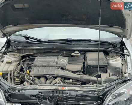 Серый Мазда 3, объемом двигателя 1.6 л и пробегом 215 тыс. км за 5700 $, фото 34 на Automoto.ua