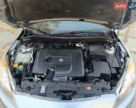 Серый Мазда 3, объемом двигателя 1.6 л и пробегом 240 тыс. км за 5999 $, фото 21 на Automoto.ua