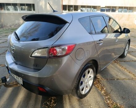 Сірий Мазда 3, об'ємом двигуна 1.6 л та пробігом 240 тис. км за 5999 $, фото 9 на Automoto.ua