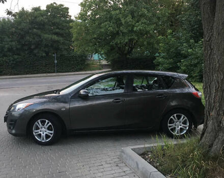 Серый Мазда 3, объемом двигателя 1.6 л и пробегом 210 тыс. км за 6500 $, фото 2 на Automoto.ua