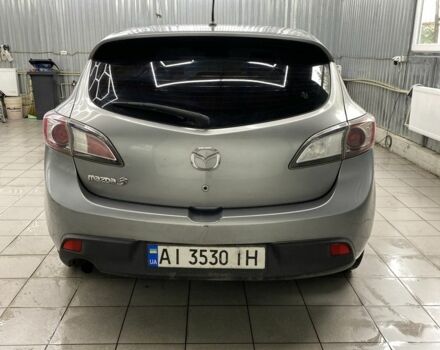 Серый Мазда 3, объемом двигателя 1.6 л и пробегом 300 тыс. км за 4500 $, фото 5 на Automoto.ua