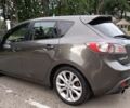 Сірий Мазда 3, об'ємом двигуна 2.2 л та пробігом 241 тис. км за 5000 $, фото 5 на Automoto.ua