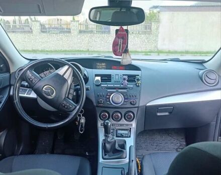 Серый Мазда 3, объемом двигателя 1.56 л и пробегом 250 тыс. км за 7600 $, фото 11 на Automoto.ua