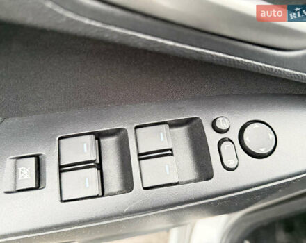 Серый Мазда 3, объемом двигателя 1.6 л и пробегом 75 тыс. км за 8750 $, фото 94 на Automoto.ua