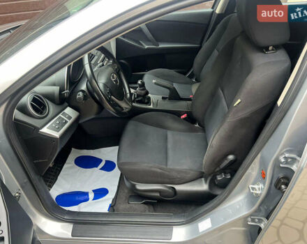 Сірий Мазда 3, об'ємом двигуна 1.6 л та пробігом 156 тис. км за 7599 $, фото 17 на Automoto.ua