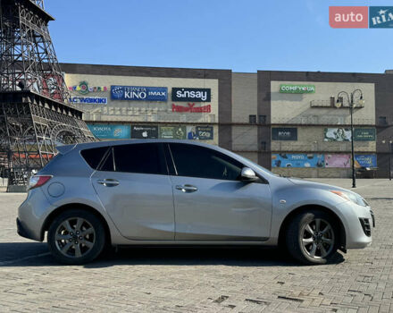 Сірий Мазда 3, об'ємом двигуна 1.56 л та пробігом 272 тис. км за 6000 $, фото 9 на Automoto.ua