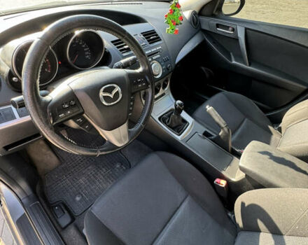 Сірий Мазда 3, об'ємом двигуна 1.56 л та пробігом 272 тис. км за 6000 $, фото 13 на Automoto.ua