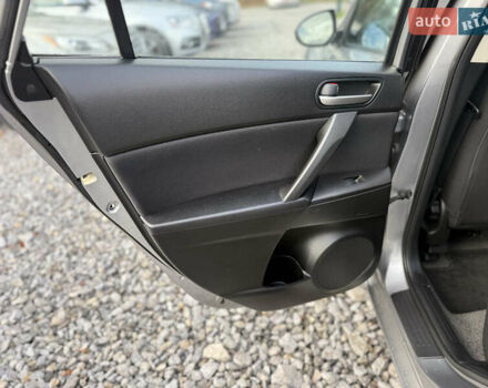 Серый Мазда 3, объемом двигателя 1.6 л и пробегом 229 тыс. км за 6750 $, фото 23 на Automoto.ua