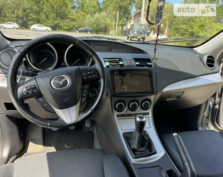 Сірий Мазда 3, об'ємом двигуна 2.18 л та пробігом 206 тис. км за 6999 $, фото 25 на Automoto.ua