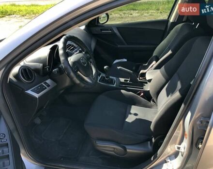 Сірий Мазда 3, об'ємом двигуна 1.6 л та пробігом 224 тис. км за 7400 $, фото 9 на Automoto.ua