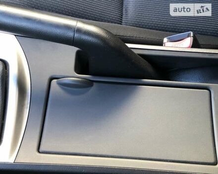 Серый Мазда 3, объемом двигателя 1.6 л и пробегом 264 тыс. км за 6500 $, фото 25 на Automoto.ua