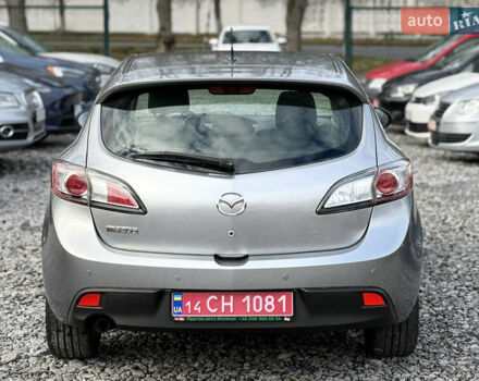 Серый Мазда 3, объемом двигателя 1.6 л и пробегом 229 тыс. км за 6750 $, фото 7 на Automoto.ua