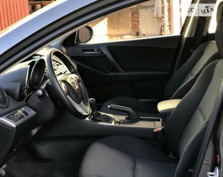 Серый Мазда 3, объемом двигателя 1.6 л и пробегом 264 тыс. км за 6500 $, фото 11 на Automoto.ua