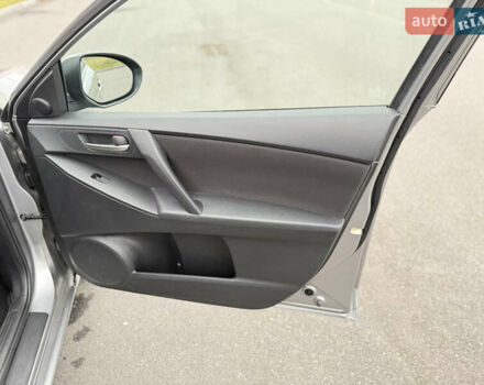 Серый Мазда 3, объемом двигателя 1.6 л и пробегом 75 тыс. км за 8750 $, фото 75 на Automoto.ua