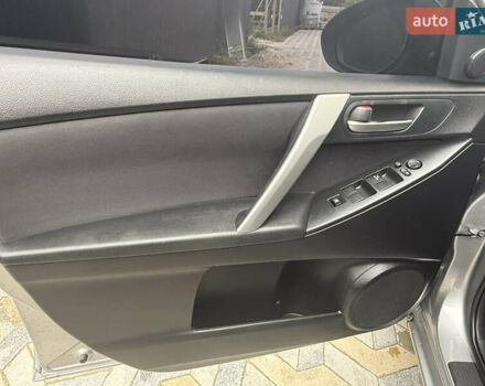 Мазда 3 2010 в Надворной на Automoto.ua Серый Мазда 3, объемом двигателя 2.18 л и пробегом 210 тыс. км за 6350 $, фото 25 на Automoto.ua