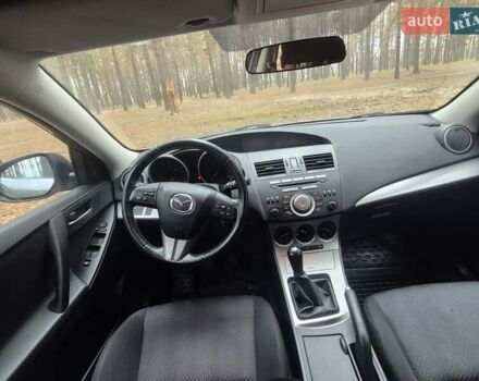 Серый Мазда 3, объемом двигателя 1.6 л и пробегом 190 тыс. км за 7000 $, фото 7 на Automoto.ua