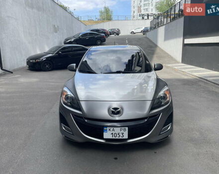 Серый Мазда 3, объемом двигателя 2.49 л и пробегом 333 тыс. км за 7800 $, фото 2 на Automoto.ua