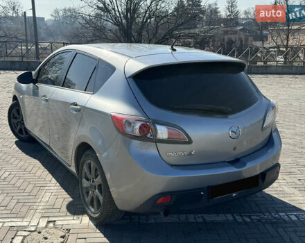 Сірий Мазда 3, об'ємом двигуна 1.56 л та пробігом 272 тис. км за 6000 $, фото 5 на Automoto.ua