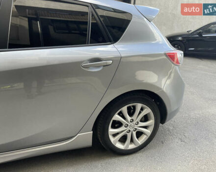 Серый Мазда 3, объемом двигателя 2.49 л и пробегом 333 тыс. км за 7800 $, фото 9 на Automoto.ua