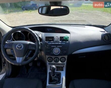Сірий Мазда 3, об'ємом двигуна 1.6 л та пробігом 224 тис. км за 7400 $, фото 11 на Automoto.ua