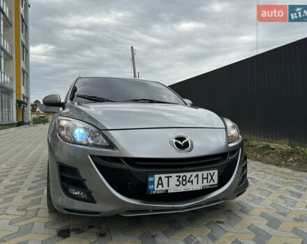 Мазда 3 2010 в Надворной на Automoto.ua Серый Мазда 3, объемом двигателя 2.18 л и пробегом 210 тыс. км за 6350 $, фото 2 на Automoto.ua