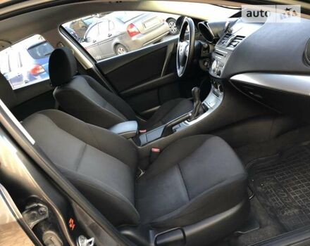 Серый Мазда 3, объемом двигателя 1.6 л и пробегом 264 тыс. км за 6500 $, фото 15 на Automoto.ua