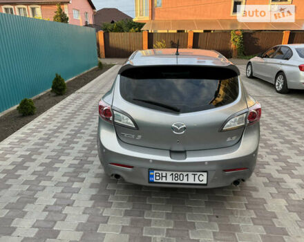 Сірий Мазда 3, об'ємом двигуна 2.49 л та пробігом 180 тис. км за 7700 $, фото 6 на Automoto.ua